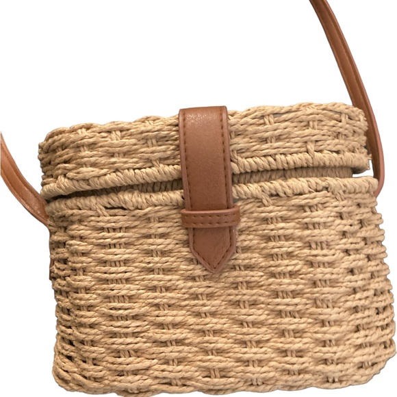 WITCHERY Wicker Basket Bag with Great Leather Trim-ADORABLE! - Picture 3 of 9